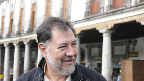 'Noroña Challenge': Un diputado mexicano publica una foto suya en toalla y la red estalla en memes