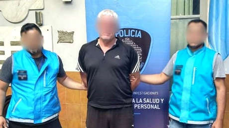 Detienen en pleno partido de fútbol a un árbitro acusado de violar 41 veces a la misma chica