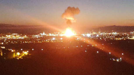 VIDEO: Un muerto y ocho heridos tras una fuerte explosión e incendio en un polígono petroquímico de Tarragona