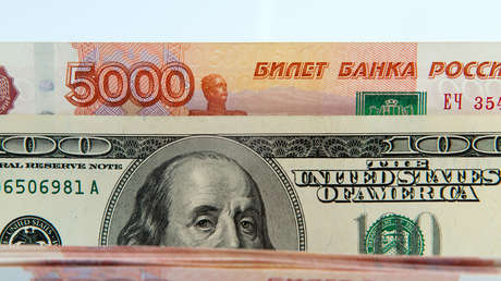 Lavrov: "Rusia continúa su política hacia la desdolarización gradual"