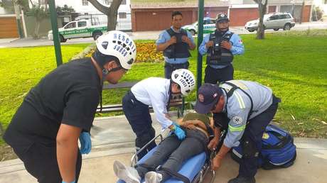 Un taxista droga a una mujer en Perú y la echa del coche al saber que había alertado a sus amigos