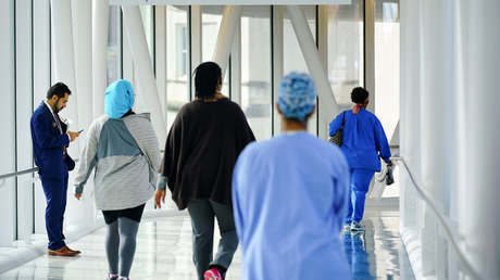 Trump impulsa un plan que privaría de cualquier atención médica a miles de migrantes en EE.UU.