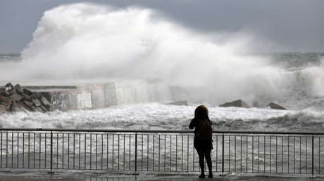 Tres personas fallecidas y 33 provincias en alerta en España a causa de la borrasca Gloria