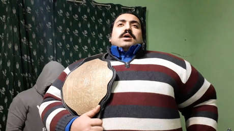 El 'Hulk' de Pakistán busca una esposa 'peso pesado'
