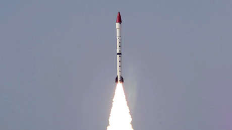 VIDEO: Pakistán lanza con éxito un misil balístico con capacidad nuclear