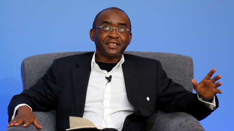 Multimillonario pone fin a una huelga de médicos en Zimbabue al financiar un alza de sueldos