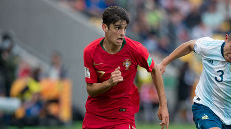 El F.C. Barcelona ficha al 'nuevo Cristiano Ronaldo' por 34 millones de dólares