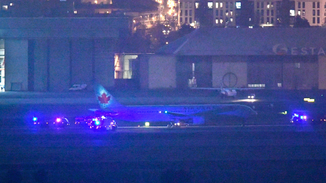 VIDEOS: Aterriza con éxito en Madrid el avión en emergencia de Air Canada con 130 personas a bordo