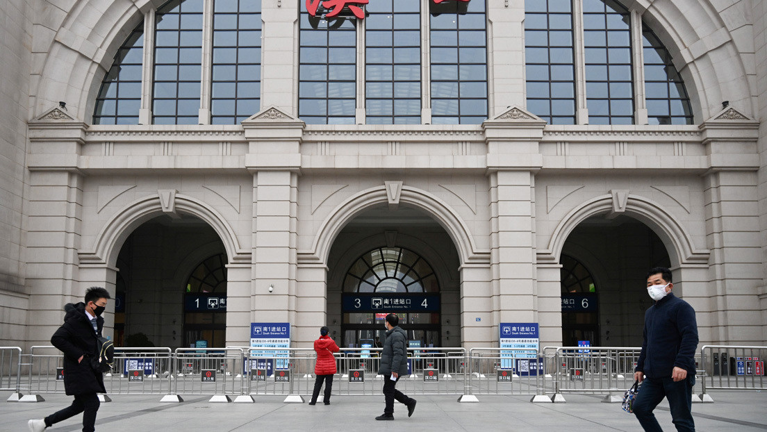 "El enemigo es el virus, no la gente": Habitantes de Wuhan se sienten estigmatizados debido al coronavirus