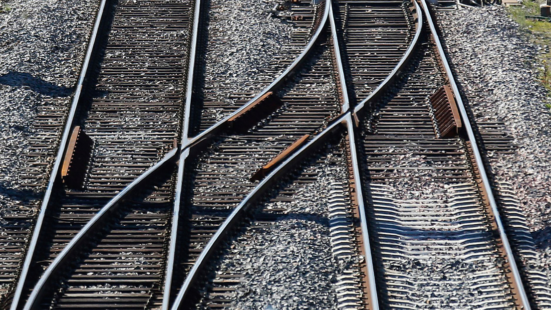 ¿Cambia la velocidad del tren? Una nueva ilusión óptica se viraliza en la Red (VIDEOS)