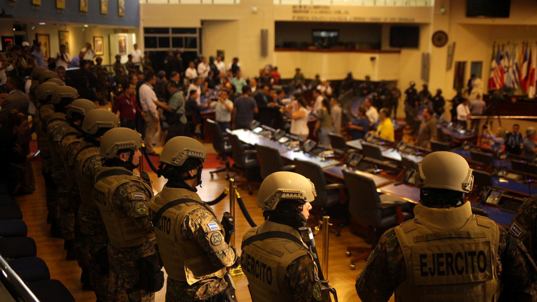 Corte Suprema de El Salvador ordena a Bukele no usar al Ejército en actividades contrarias a los "fines constitucionales"