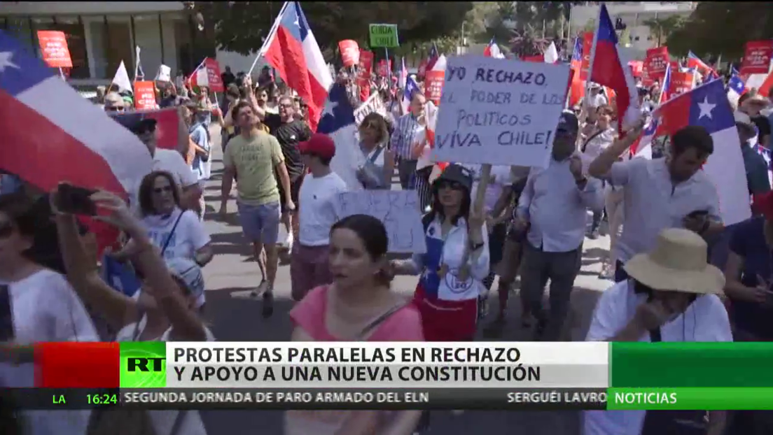 Manifestaciones paralelas en rechazo y apoyo a una nueva constitución en Chile