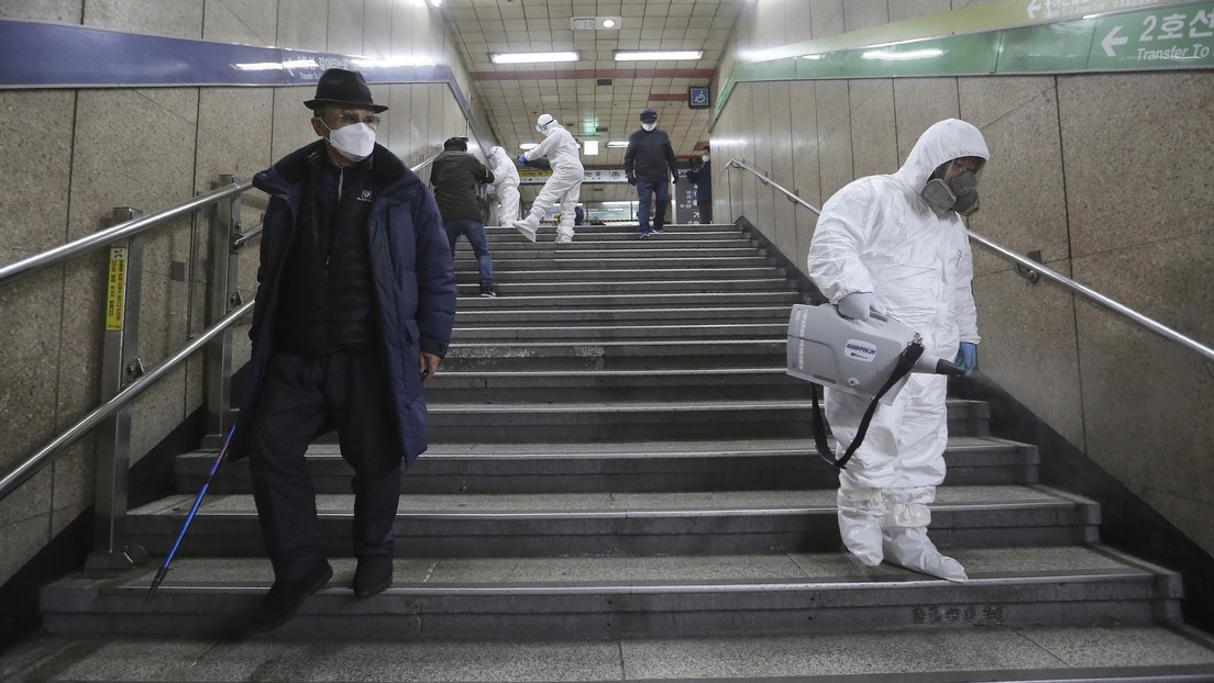 La mitad de los casos de coronavirus de Corea del Sur están relacionados con una secta religiosa