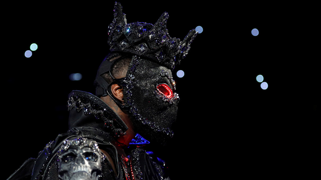 El boxeador Deontay Wilder culpa su disfraz por perder su título de campeón (y la Red no lo perdona)