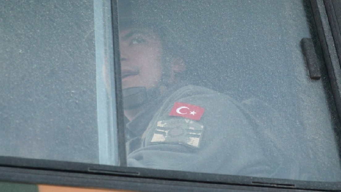 Erdogan sostiene una reunión de emergencia luego que Turquía anunciara que 33 de sus soldados murieron en un ataque aéreo en Idlib