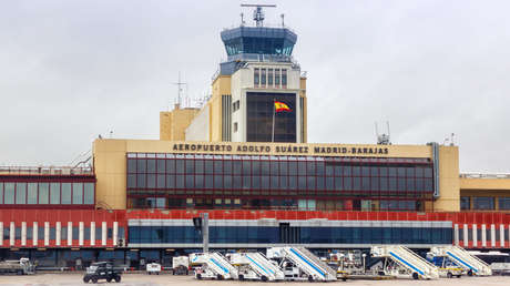 El aeropuerto de Madrid reabre su espacio aéreo tras dos horas de cierre por la presencia de drones