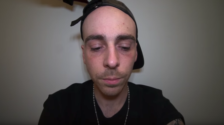 Arrestan a un popular 'youtuber' después de fingir la muerte de su novia para ganar suscriptores