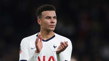 Un futbolista del Tottenham publica un video burlándose del coronavirus y luego tiene que pedir disculpas