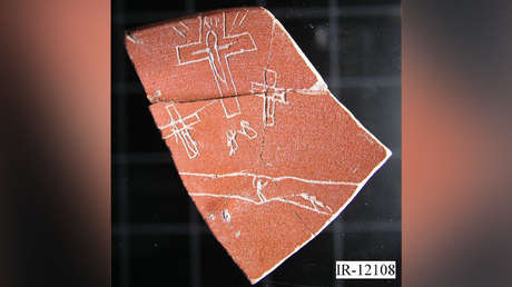 Un arqueólogo se enfrenta a la cárcel por falsificar la representación de la crucifixión de Jesús más antigua del mundo