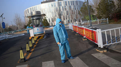 Se envuelve con petardos y se rocía con gasolina al prohibírsele festejar su cumpleaños por el brote de coronavirus, y ahora enfrenta cargos