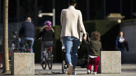 Una madre se enfrenta a dos delincuentes que intentaban secuestrar a su hijo (VIDEO)