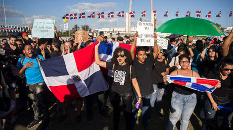 "¡Se van!": Una joven dominicana compone un rap que le da voz a los indignados de su país