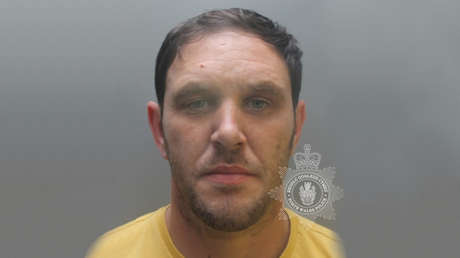 Condenado a cadena perpetua por asesinar a un anciano con una ballesta en una "ejecución de estilo medieval"