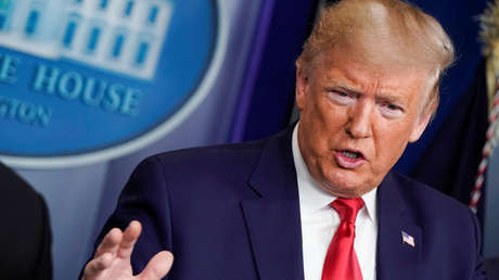 Trump anuncia que nuevos casos de covid-19 en EE.UU. son "probables" tras confirmarse la primera muerte por el virus en el país