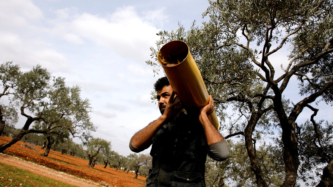 Terroristas se envenenan al intentar usar armas químicas en Idlib contra el Ejército sirio