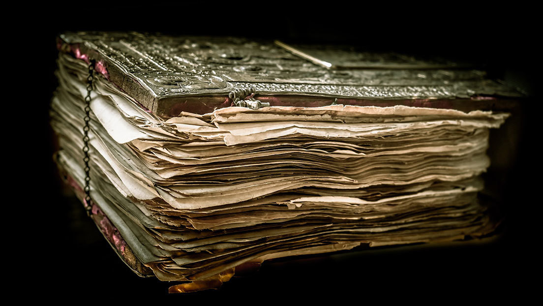 "Encontré el Santo Grial": Hallan en Francia un raro manuscrito de la obra cumbre de Isaac Newton