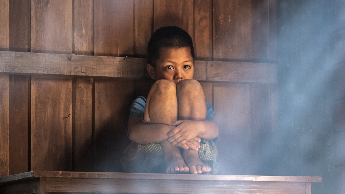 EE.UU.: Un niño de seis años muere de inanición tras pasar un mes encerrado en un armario por sus padres