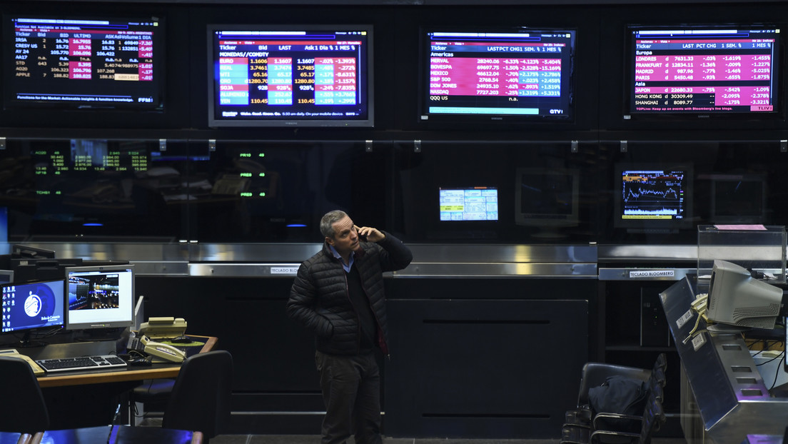 El riesgo país de Argentina alcanza los 2.800 puntos, su nivel máximo desde 2005