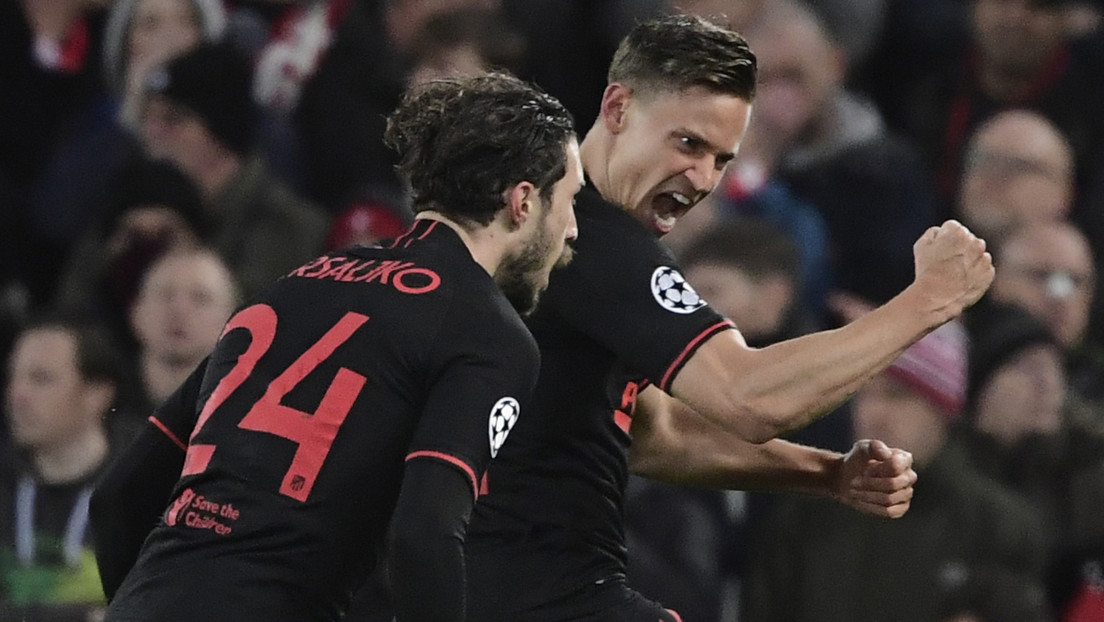 El Atlético de Madrid elimina al Liverpool, actual campeón de la Liga de Campeones, en Anfield