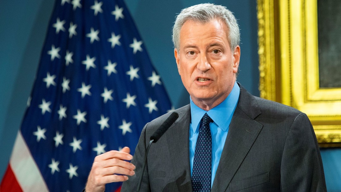 El alcalde de Nueva York pide a Trump que movilice al Ejército para hacer frente al coronavirus