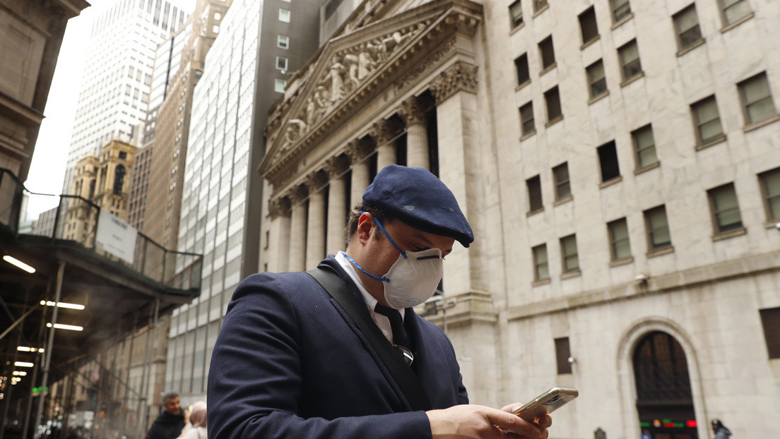 El Dow Jones cae 913 puntos y Wall Street firma su peor semana desde 2008