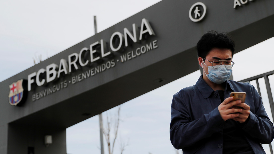 El FC Barcelona busca acordar una reducción salarial con sus jugadores y el cuerpo técnico