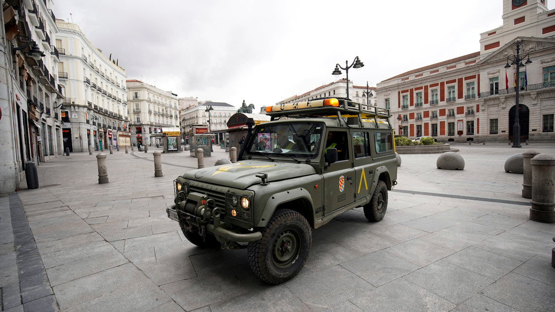 España refuerza el papel del Ejército para contener el brote de coronavirus