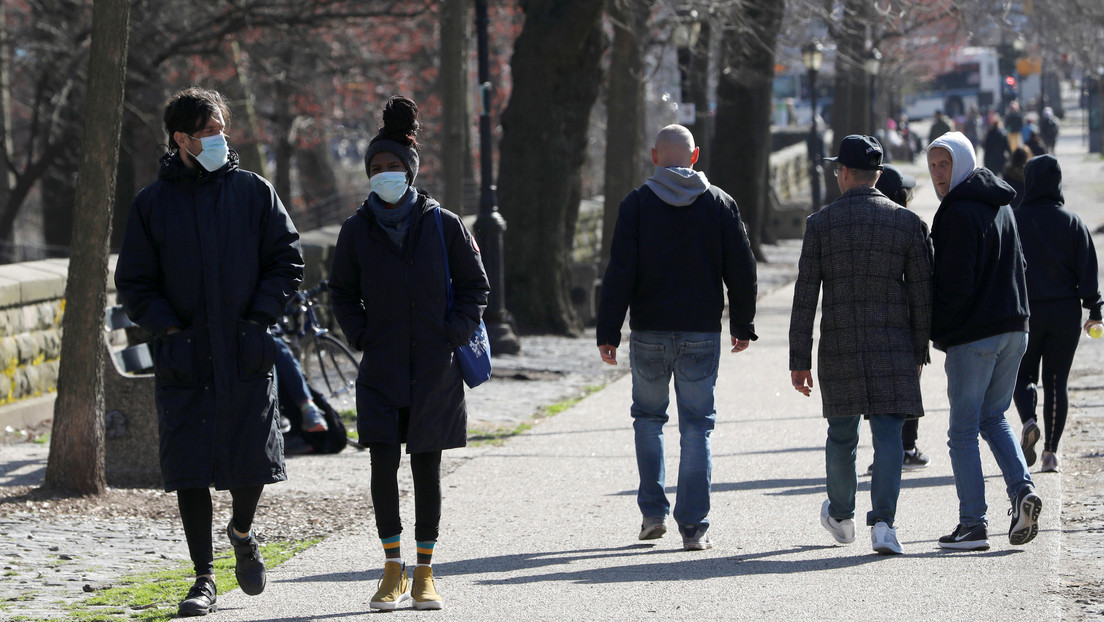 Trump: "Habrá más suicidios por depresión que muertes por coronavirus a menos que EE.UU. vuelva a abrir sus negocios pronto"