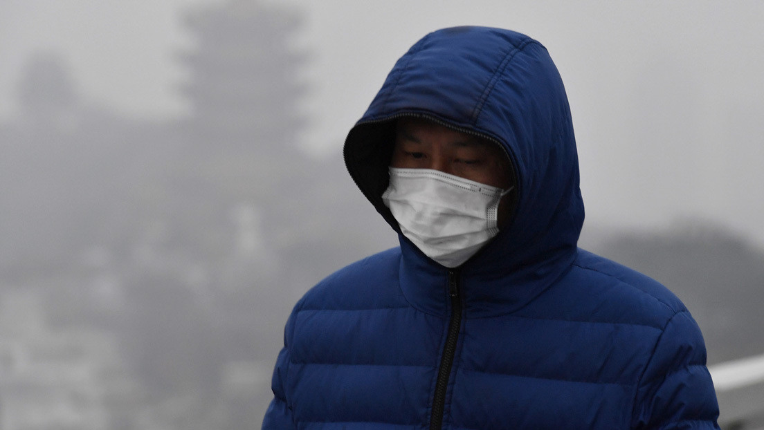 Médicos chinos investigan los potenciales efectos del coronavirus en el sistema reproductivo masculino