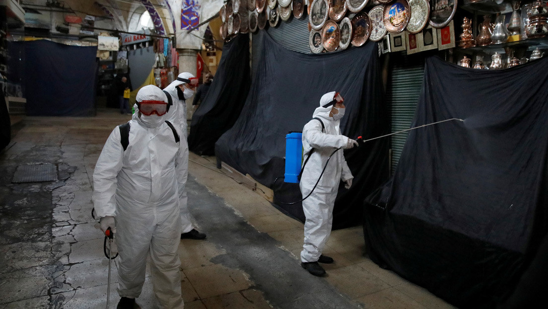 Erdogan refuerza su plan contra el coronavirus e insta a cumplir con la cuarentena para evitar medidas más estrictas