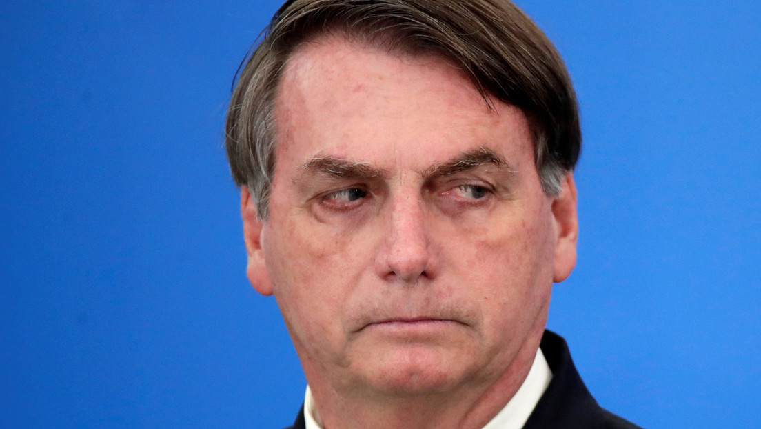Bolsonaro pide frenar el clima de "histeria" en Brasil ante el coronavirus porque la economía está paralizada