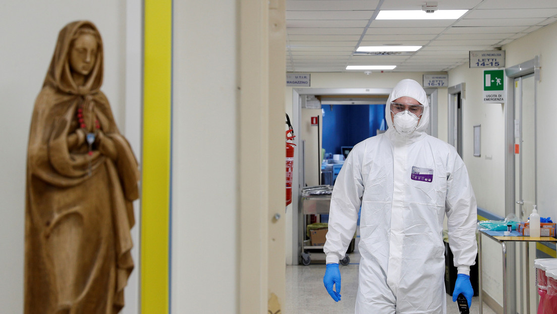 Italia registra 812 muertos por coronavirus en las últimas 24 horas, pero el número de contagios sigue disminuyendo