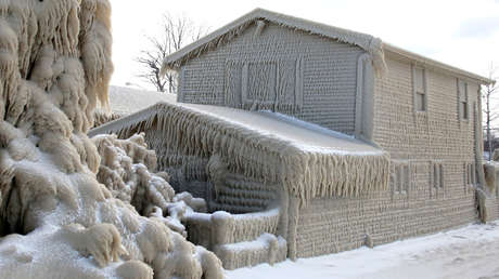 FOTOS, VIDEO: Las heladas y los vientos convierten una ciudad al norte de Nueva York en un paraje de cuento