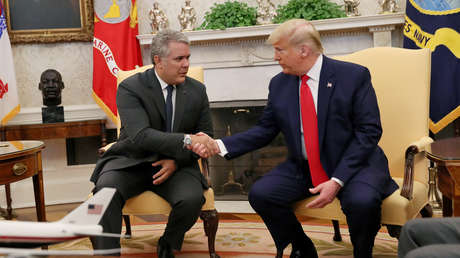 Trump pide a Duque fumigar los cultivos de coca para acabar con ellos