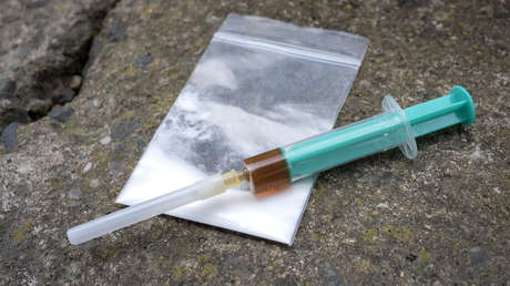 Policía en EE.UU. 'se ofrece' a comprobar que no hay coronavirus en la droga de los ciudadanos