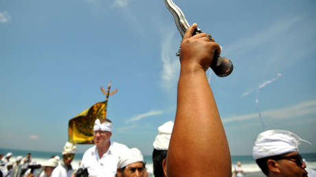 Países Bajos devuelve a Indonesia la daga del héroe de la resistencia de Java