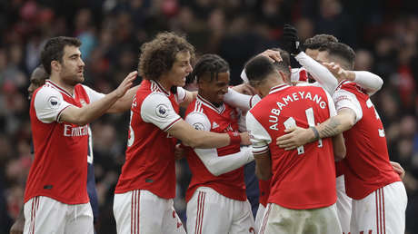 Ponen en cuarentena a los jugadores del Arsenal F.C. tras tener contacto con un portador del covid-19 y aplazan su partido contra el Manchester City