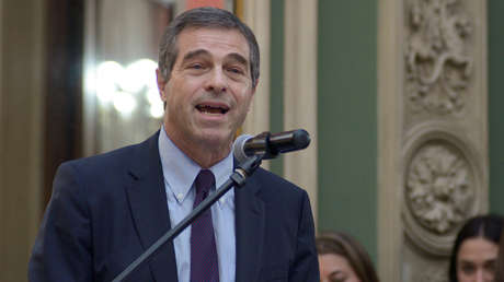 Uruguay oficializa su salida de TeleSUR y el Banco del Sur