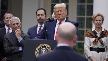 Trump dice que podría someterse "muy en breve" a una prueba de coronavirus