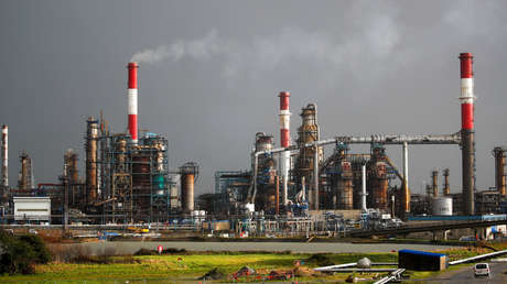 El precio del crudo Brent cae un 6,1%, mientras que el de WTI pierde más del 5%